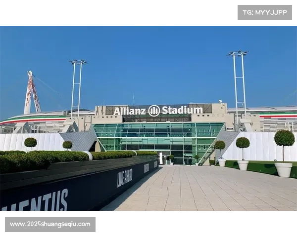 尤文图斯更衣室氛围引发关注 四连平后球队需重整旗鼓迎接挑战